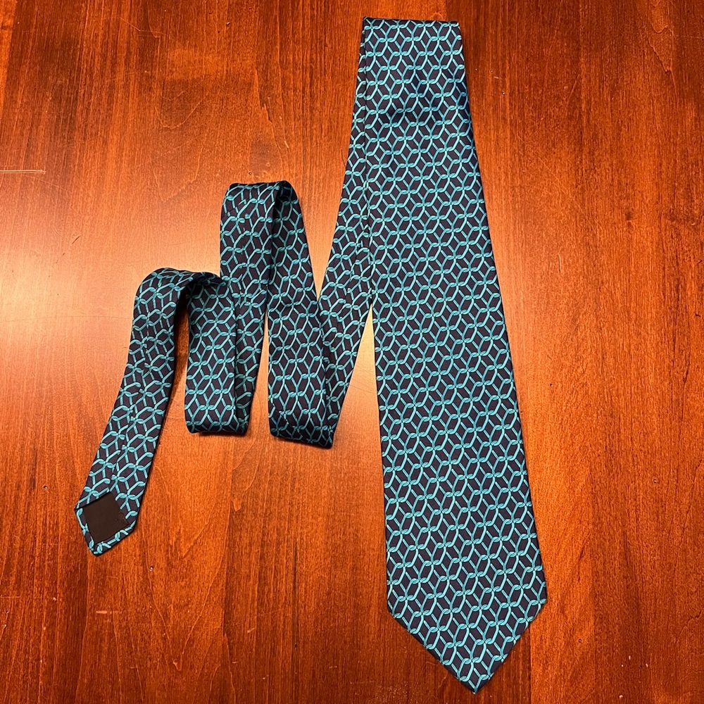 Brooks Brothers 100% Silk Tie
